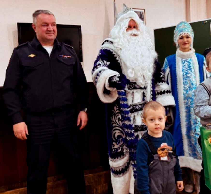 Сегодня свой День рождения отмечает руководитель #ГосавтоинспекцииТольятти подполковник полиции Александр Ефанов Сегодня свой День рождения отмечает руководитель #ГосавтоинспекцииТольятти подполковник полиции Александр Ефанов