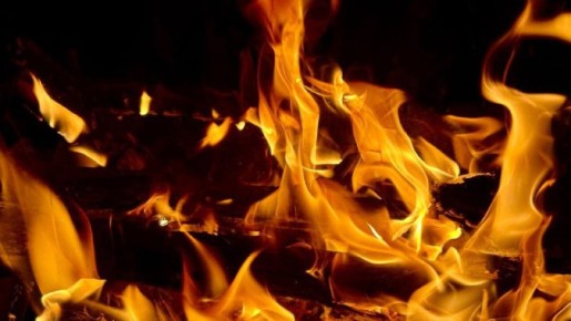 За сутки в Самарской области сгорели три частных дома и две дачи