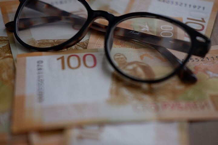 Россияне получат пенсии раньше из-за праздников в марте