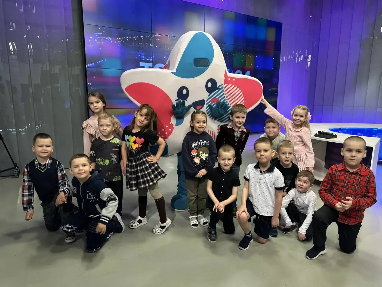 Маленькие гости в большой телекомпании! Маленькие гости в большой телекомпании!