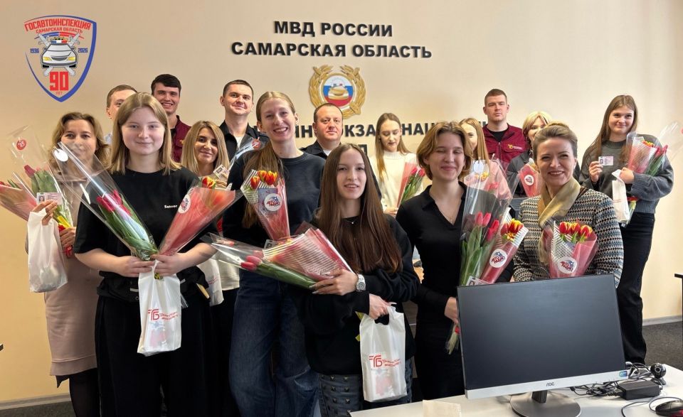 В преддверии 8 марта в стенах экзаменационного отделения #ГосавтоинспекцииТольятти царила понастоящему праздничная атмосфера