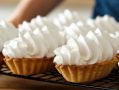 Корзиночки с белковым кремом: сладкое наслаждение