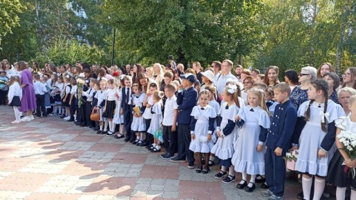 Сегодня стартует прием заявлений в первый класс