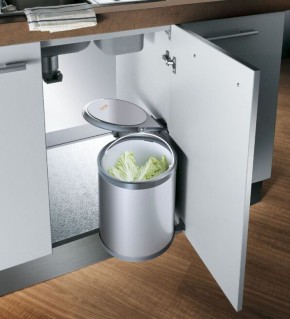 Как часто стоит мыть мусорное ведро? Понять залог здоровья семьи