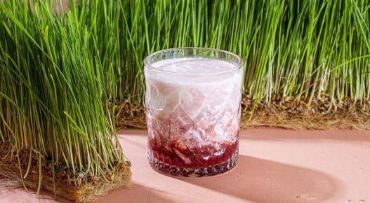 Клубничный русский: коктейль, который станет вашим любимым напитком