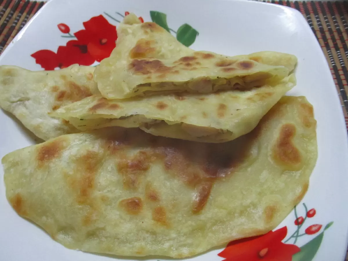 Кутабы с курицей: простота и вкус в каждом кусочке