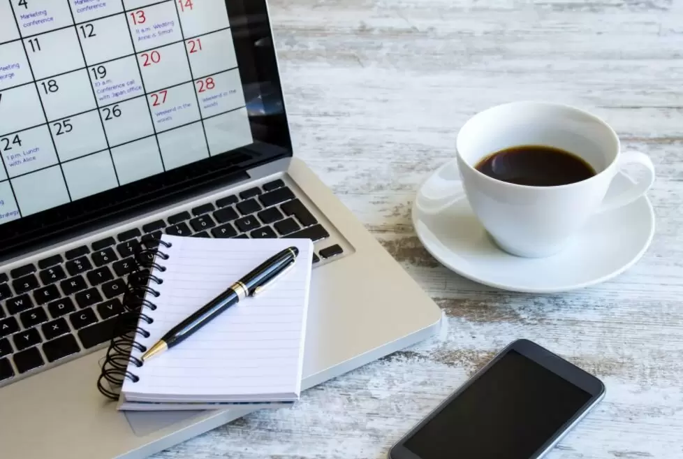 Как утренние ритуалы помогут добиться успеха: простые шаги к минимализму