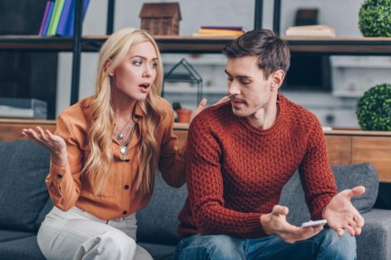 11 привычек, которые выдают маменькиных сынков в отношениях