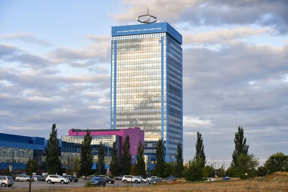 АвтоВАЗ начал отгрузку новых легких коммерческих автомобилей SKM M7
