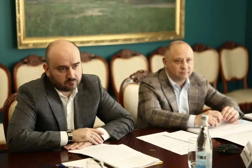 Губернатор Вячеслав Федорищев и гендиректор «Т Плюс» Павел Сниккарс провели рабочую встречу Губернатор Вячеслав Федорищев и гендиректор «Т Плюс» Павел Сниккарс провели рабочую встречу