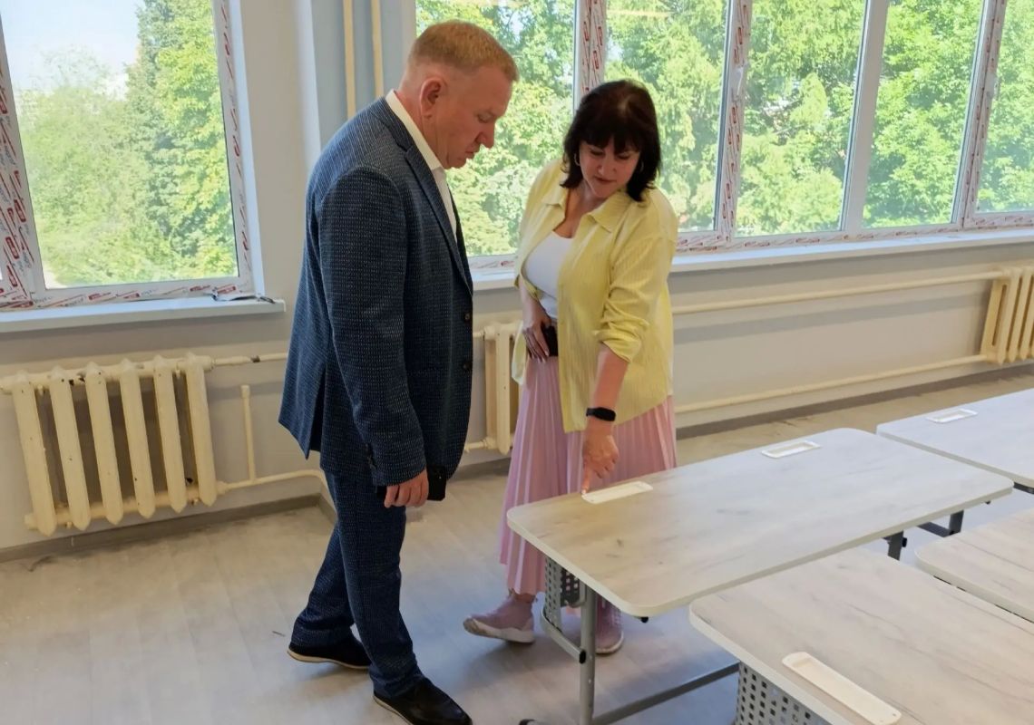 Ремонт идет по графику. В Тольятти прошло выездное мероприятие депутатов Самарской губернской думы Ремонт идет по графику. В Тольятти прошло выездное мероприятие депутатов Самарской губернской думы