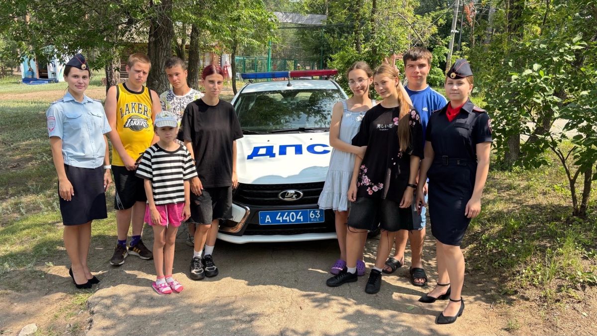 Инспекторы #ГосавтоинспекцииТольятти продолжают проводить летние встречи с ребятами в детских лагерях отдыха! Инспекторы #ГосавтоинспекцииТольятти продолжают проводить летние встречи с ребятами в детских лагерях отдыха!
