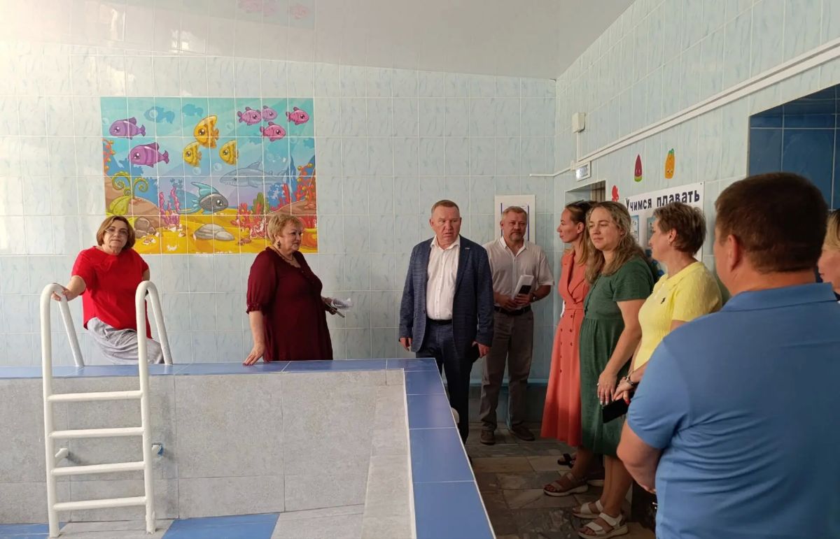 Ремонт идет по графику. В Тольятти прошло выездное мероприятие депутатов Самарской губернской думы Ремонт идет по графику. В Тольятти прошло выездное мероприятие депутатов Самарской губернской думы