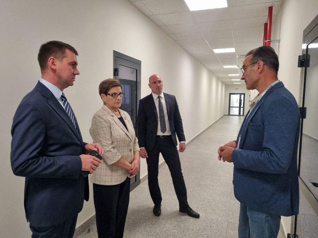 Возможности предприятий ГК «Озон Фармацевтика» оценили медики и представители власти Возможности предприятий ГК «Озон Фармацевтика» оценили медики и представители власти