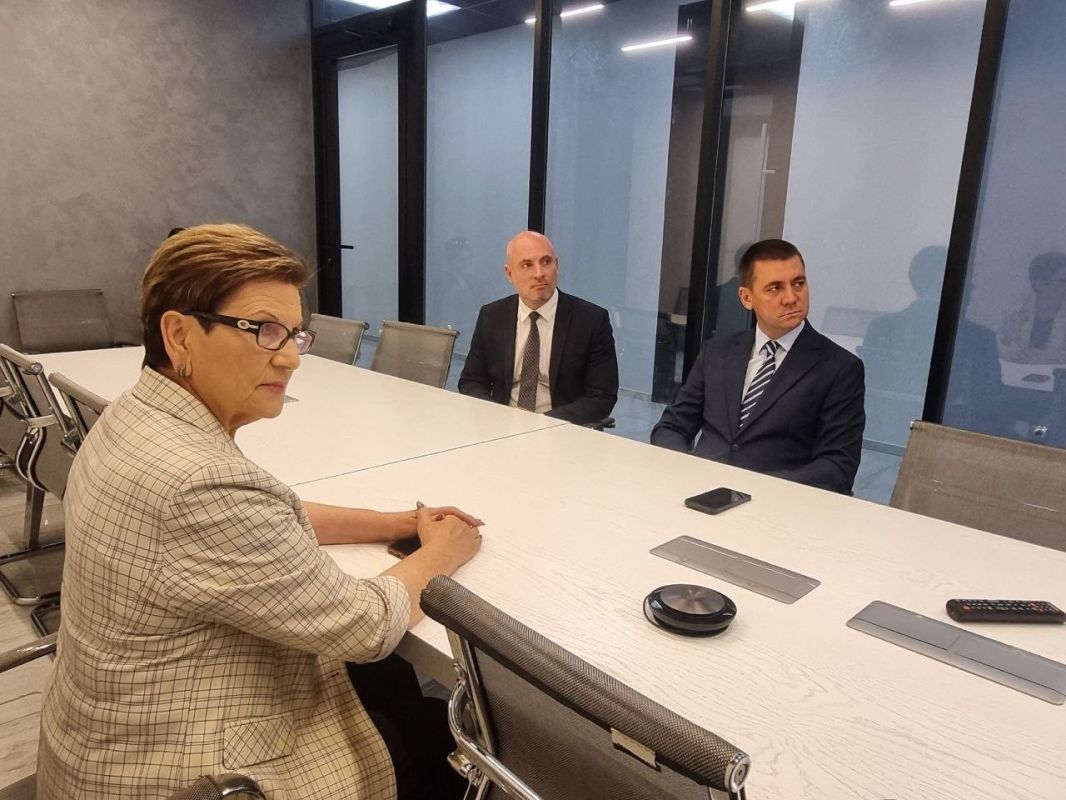 Возможности предприятий ГК «Озон Фармацевтика» оценили медики и представители власти Возможности предприятий ГК «Озон Фармацевтика» оценили медики и представители власти