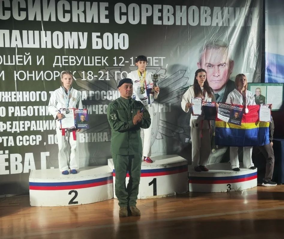 Руслана Саламова - победитель этапа Кубка России по рукопашному бою Руслана Саламова - победитель этапа Кубка России по рукопашному бою