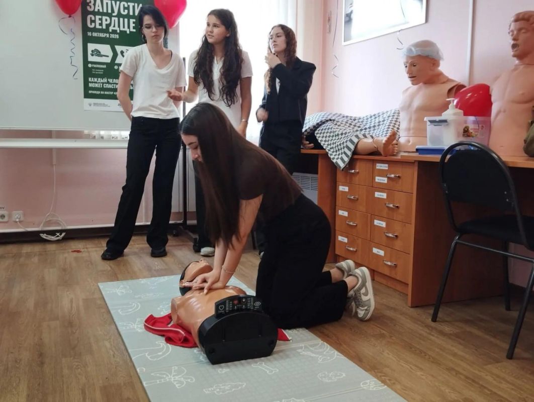 Спасти чью-то жизнь до приезда скорой: в Тольятти прошла акция «Запусти сердце»! Спасти чью-то жизнь до приезда скорой: в Тольятти прошла акция «Запусти сердце»!