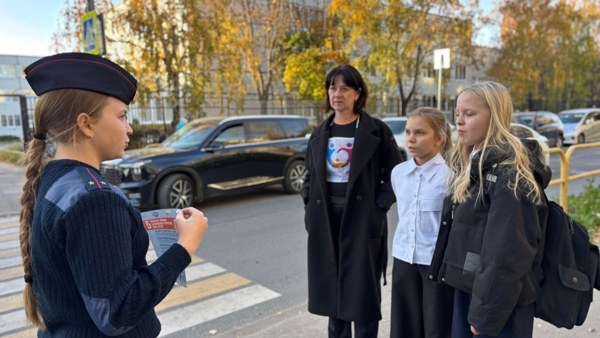 Сотрудники #ГосавтоинспекцииТольятти усиливают меры безопасности для детей на дорогах! В связи с участившимися дорожно транспортными происшествиями с участием несовершеннолетних, дорожные полицейские проводят... Сотрудники #ГосавтоинспекцииТольятти усиливают меры безопасности для детей на дорогах! В связи с участившимися дорожно транспортными происшествиями с участием несовершеннолетних, дорожные полицейские проводят...