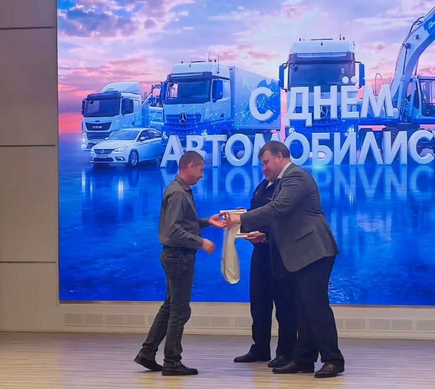 Тольяттиазот чествует водителей предприятия! Тольяттиазот чествует водителей предприятия!