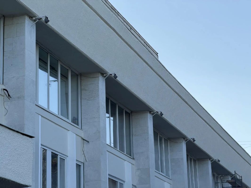 #вОБЪЕКТиве. Дворец культуры «Тольятти» продолжает преображаться! В этом году здесь отремонтировали и покрасили фасад, теперь он приобрел теплый оттенок, который был согласован с дизайнерами компании «БЕРСО» и Центра... #вОБЪЕКТиве. Дворец культуры «Тольятти» продолжает преображаться! В этом году здесь отремонтировали и покрасили фасад, теперь он приобрел теплый оттенок, который был согласован с дизайнерами компании «БЕРСО» и Центра...