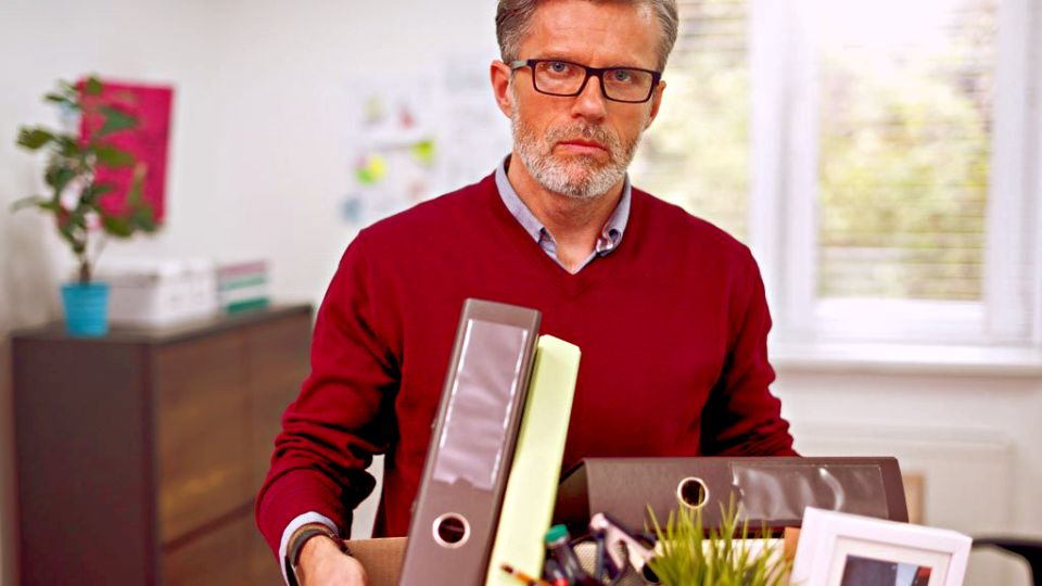 Как предпенсионерам получить необходимую поддержку по безработице: подробный гид