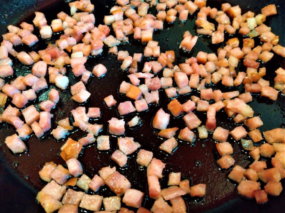 Сырный хлеб с ветчиной: идеальный завтрак для всей семьи