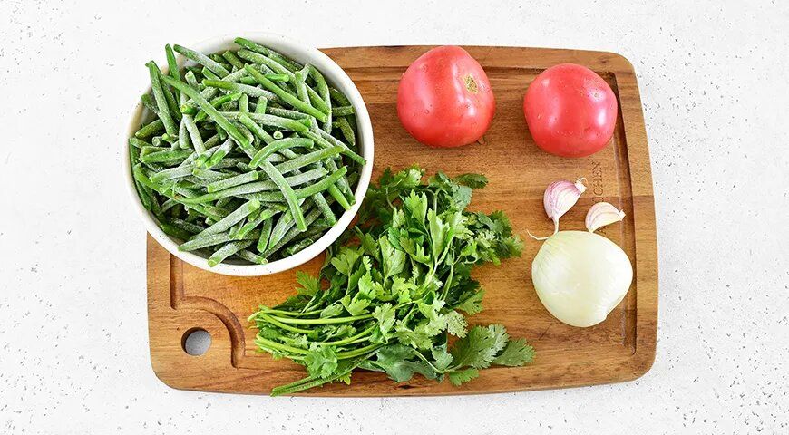 Как быстро и вкусно приготовить замороженную стручковую фасоль на сковороде